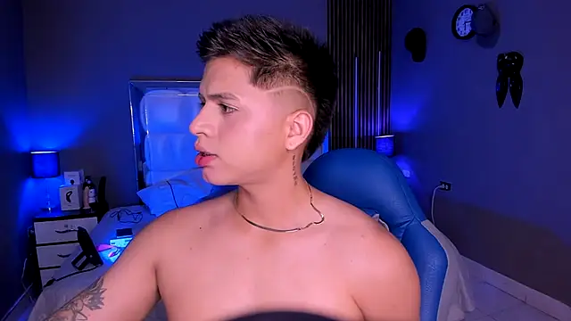 Niicky1  online show from September 24, 3:28 am