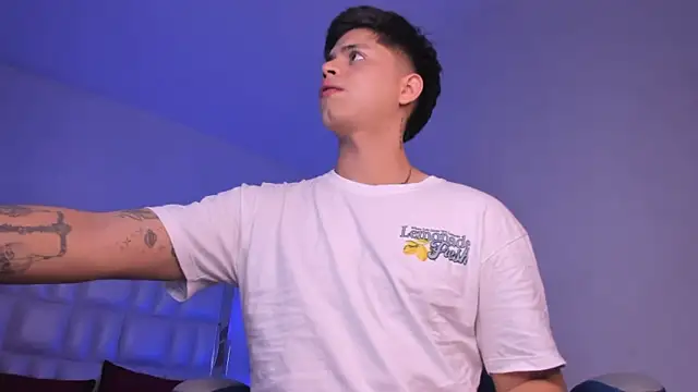 Niicky1  online show from January 9, 8:55 pm