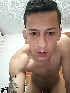 JoseHosther20xh online show from October 3, 4:50 am