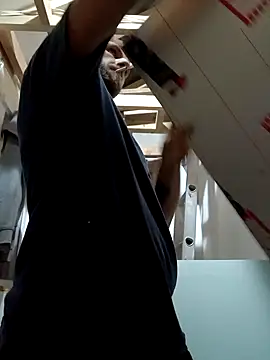 Snapshot of MaverickShamless@xh chatting on October 27, 9:50 pm MaverickShamlessxh online show from October 27, 9:50 pm