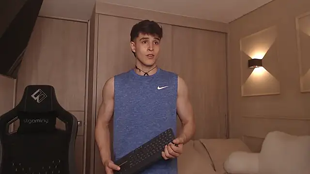 thomklein online show from April 20, 7:38 pm