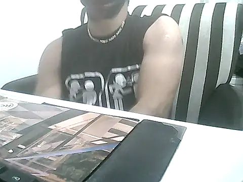 MezaRDanOnLineee online show from December 23, 11:06 pm