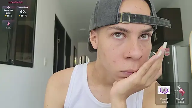 grey   27 online show from April 3, 1:52 pm