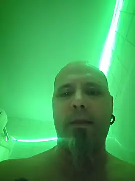 KrazyLegz online show from February 18, 3:04 am