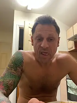 Yourhotboy 42 online show from February 5, 12:31 am