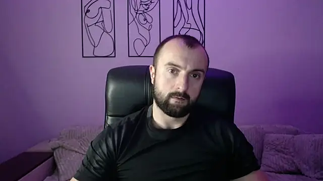 brindlefly6969 online show from November 19, 12:05 pm