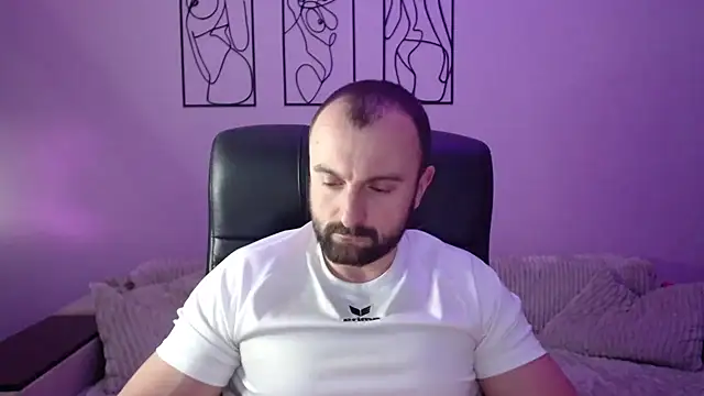 brindlefly6969 online show from January 15, 11:36 am