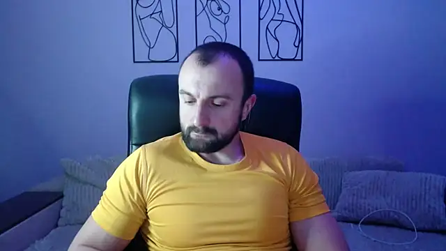 brindlefly6969 online show from February 19, 12:23 pm