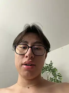 SrLuis18 online show from March 22, 7:30 pm