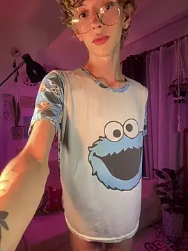 lyamthommpson online show from February 21, 3:40 am