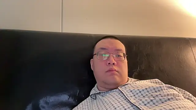 slaveasianboy online show from February 3, 8:35 pm