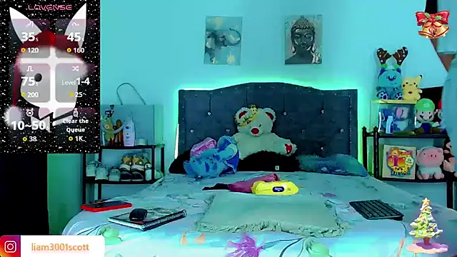 Liamscott  online show from December 18, 10:50 pm