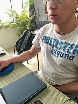 Snapshot of 97banana chatting on September 29, 8:05 pm 97banana online show from September 29, 8:05 pm