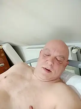 Zraka01 online show from January 15, 10:01 pm