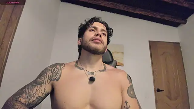 LucianSinclair online show from June 20, 2:05 am
