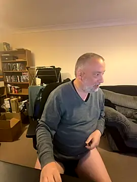 LondonTeffy online show from October 27, 9:50 pm