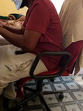 Brown Munda047 online show from December 15, 6:10 am