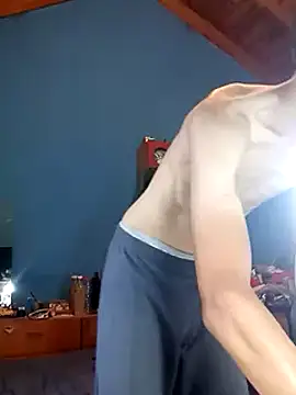 Snapshot of takumysexy chatting on February 17, 5:43 pm takumysexy online show from February 17, 5:43 pm