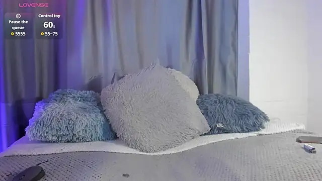 kleo helenos online show from April 20, 8:11 pm