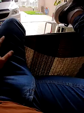 Snapshot of braza66 chatting on December 4, 2:37 pm braza66 online show from December 4, 2:37 pm