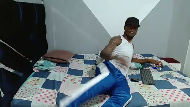 MiguelAngelxl online show from November 10, 1:16 pm