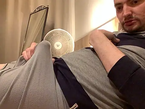 Hebrewhammers42 online show from February 20, 8:21 pm