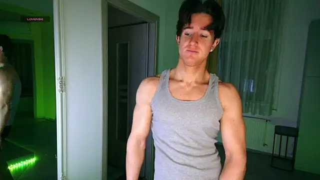 ChristianLevine  online show from April 19, 6:10 pm