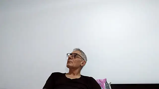 BIGUNCUTHARDCOCK online show from April 21, 2:04 am