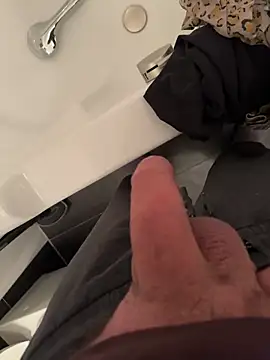 spanner91111 online show from February 18, 5:00 pm