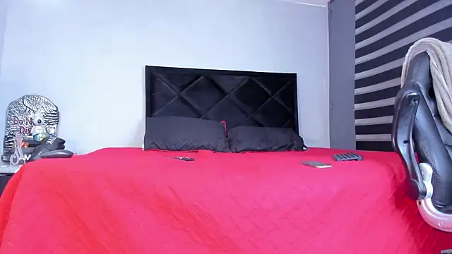 Dancelwashington online show from March 28, 4:07 pm