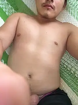 littleboy003 online show from September 26, 4:48 pm