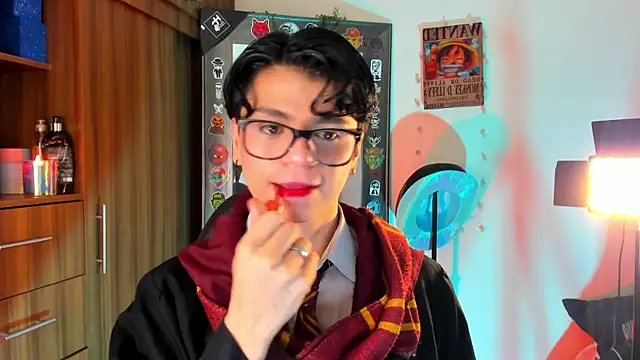 marckalexis online show from April 15, 4:12 am