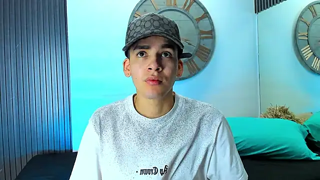 Mike 0233  online show from February 15, 4:36 am