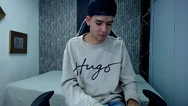 Mike 0233  online show from November 22, 5:07 am