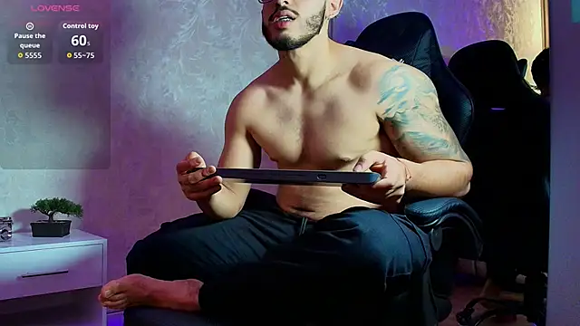 Liam Kleiin online show from May 24, 3:51 pm