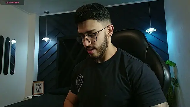 Liam Kleiin online show from March 30, 11:33 am