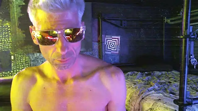 RoomBlueWhite online show from December 9, 11:58 am