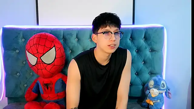  Thomas hot  online show from December 4, 2:51 am