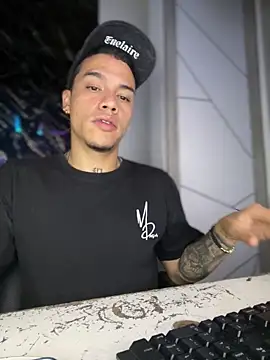 Osiiriis online show from March 2, 3:24 am