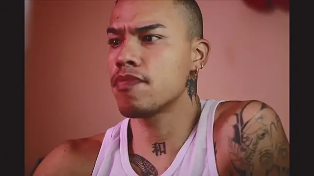 Osiiriis online show from March 9, 12:42 pm