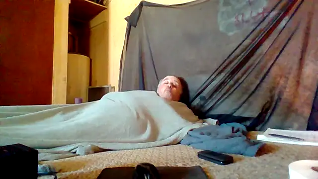 Nightshade7712 online show from February 8, 3:38 pm