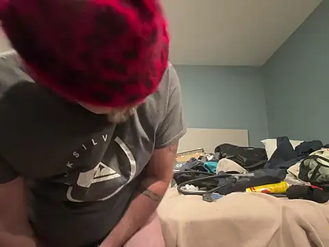 Snapshot of JakTRipr chatting on March 21, 5:00 am JakTRipr online show from March 21, 5:00 am