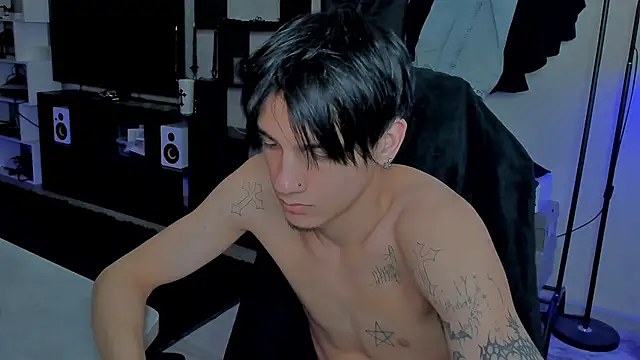 MarkBrowniii online show from April 20, 4:59 am