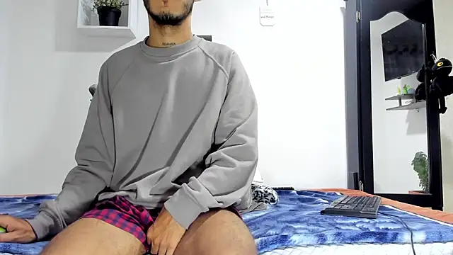 Aronxxs online show from January 10, 9:55 am