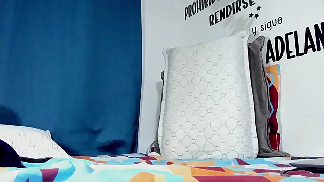 Aronxxs online show from November 17, 10:29 am