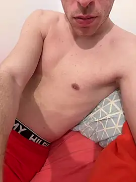 AvarageEuropeGuy online show from April 20, 6:38 am