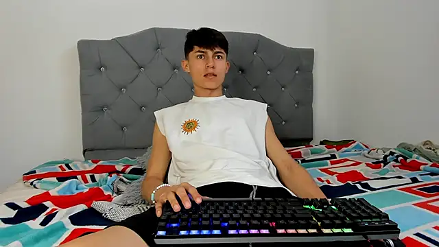 Snapshot of benavides_anthony chatting on January 24, 5:21 pm benavides anthony online show from January 24, 5:21 pm