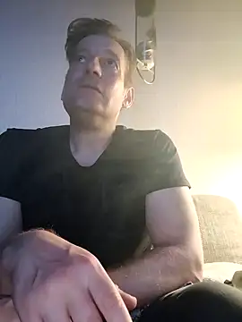 MArciQuarky online show from February 14, 11:32 pm