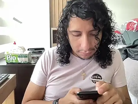 littlelatinhunter online show from January 5, 5:49 pm