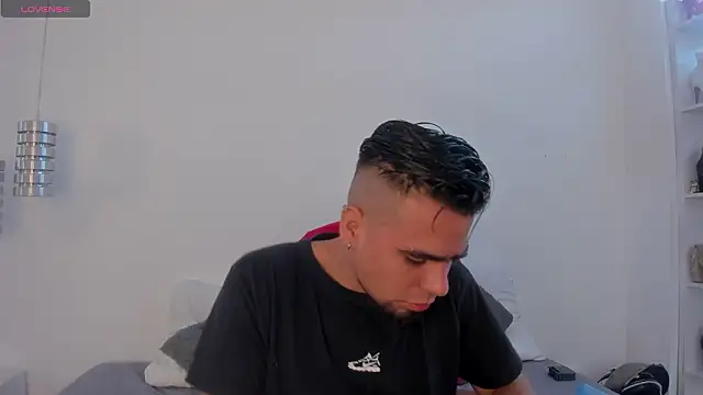 PittAndLunaa online show from January 17, 1:25 pm